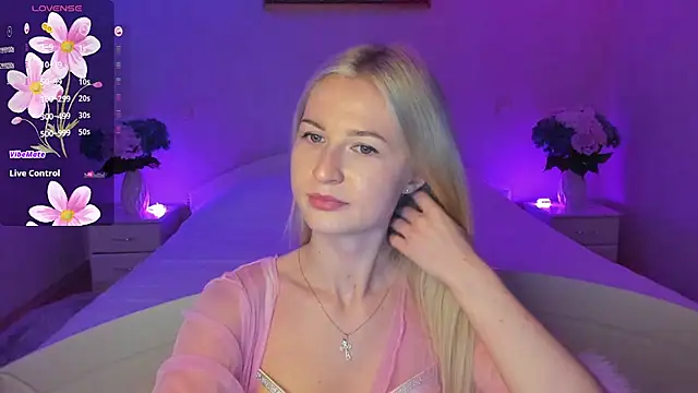 AnnaCarrera online show from October 2025 09:14:02 PM