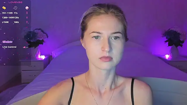 AnnaCarrera online show from September 2025 06:39:02 PM