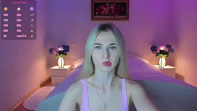 AnnaCarrera online show from July 2026 08:28:01 PM