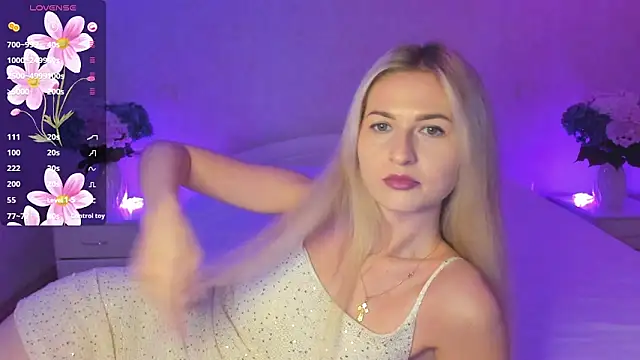 AnnaCarrera online show from September 2025 07:21:02 PM