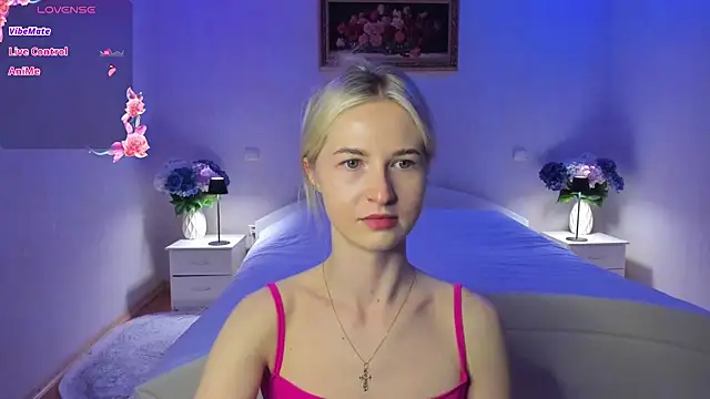 Snapshot of AnnaCarrera chatting on May 2026 08:56:02 PM AnnaCarrera online show from May 2026 08:56:02 PM