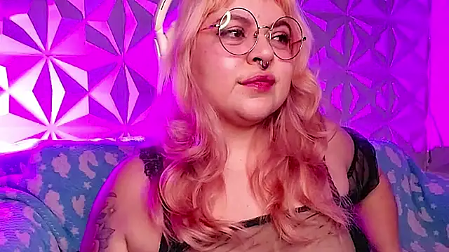 Satyn doll online show from April 2026 12:50:01 AM