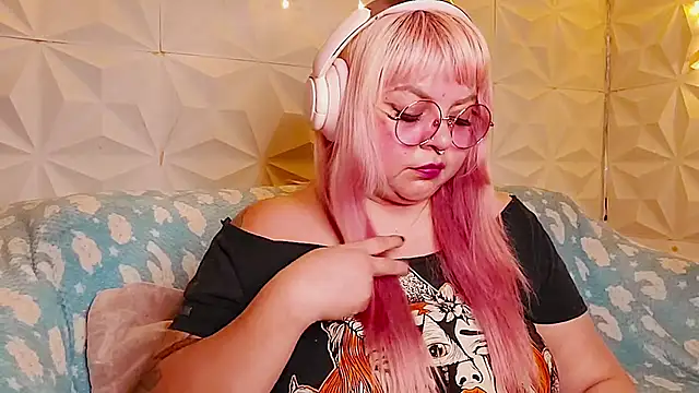 Snapshot of Satyn_doll chatting on June 2026 11:17:01 PM Satyn doll online show from June 2026 11:17:01 PM