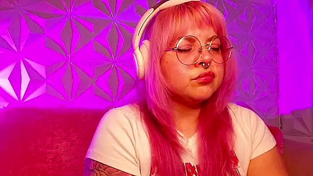 Satyn doll online show from February 2026 12:29:01 AM