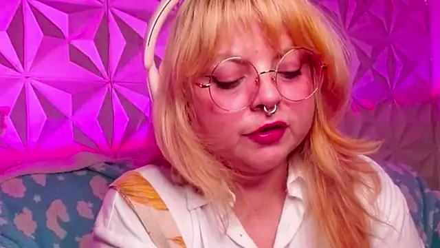 Satyn doll online show from October 2025 12:09:01 AM