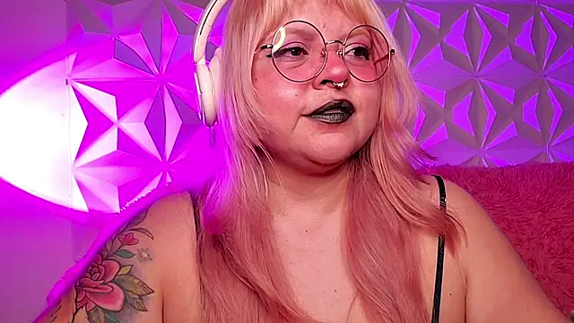 Satyn doll online show from May 2026 11:51:02 PM