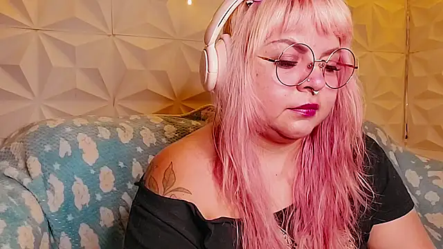 Snapshot of Satyn_doll chatting on June 2026 11:43:02 PM Satyn doll online show from June 2026 11:43:02 PM