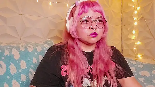 Satyn doll online show from May 2026 10:20:01 PM
