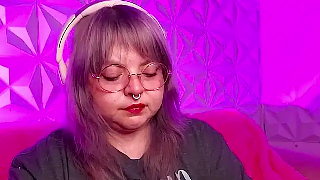 Snapshot of Satyn_doll chatting on October 2025 11:49:01 PM Satyn doll online show from October 2025 11:49:01 PM