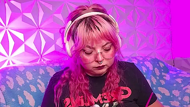 Satyn doll online show from February 2026 11:59:01 PM