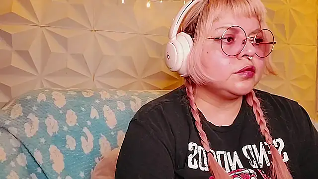 Satyn doll online show from May 2026 01:13:02 AM