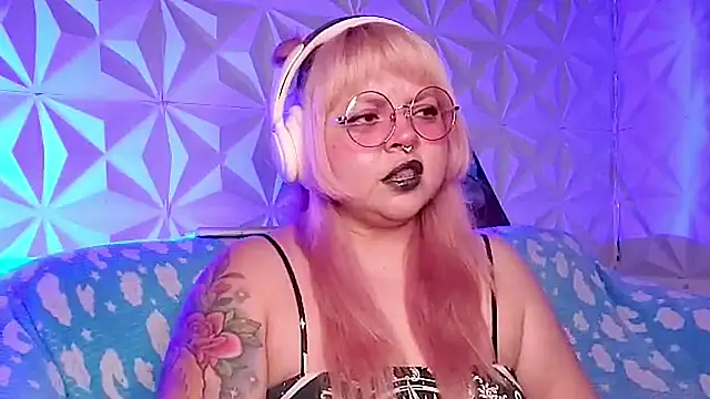 Satyn doll online show from April 2026 11:22:02 PM