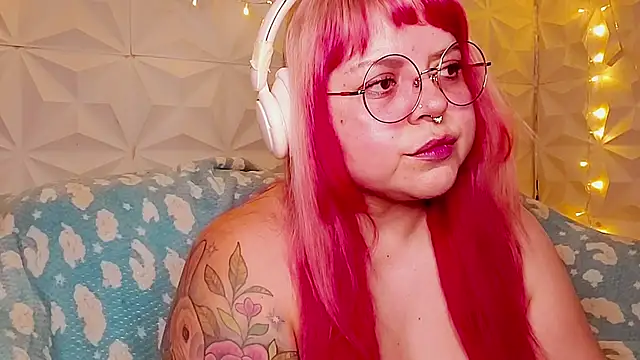 Snapshot of Satyn_doll chatting on June 2026 12:05:03 AM Satyn doll online show from June 2026 12:05:03 AM