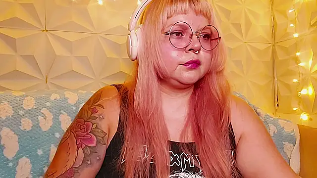 Satyn doll online show from May 2026 11:45:01 PM