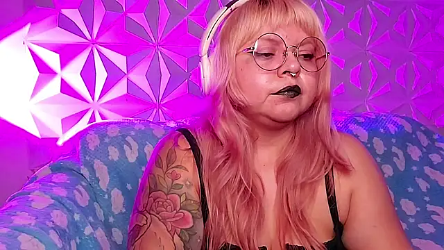 Satyn doll online show from May 2026 01:42:02 AM