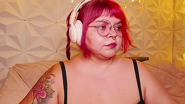 Snapshot of Satyn_doll chatting on July 2026 12:02:02 AM Satyn doll online show from July 2026 12:02:02 AM