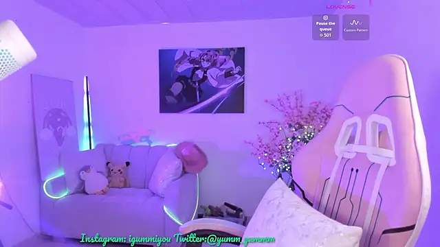 Snapshot of cute_catlyn chatting on July 2026 05:57:01 PM cute catlyn online show from July 2026 05:57:01 PM