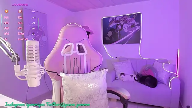 Snapshot of cute_catlyn chatting on November 2025 02:17:02 PM cute catlyn online show from November 2025 02:17:02 PM