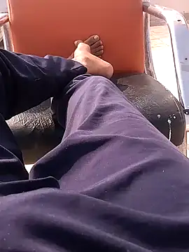 indianguy21 online show from December 2024 07:22:02 AM