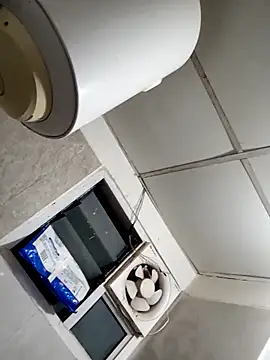 indianguy21 online show from December 2024 07:48:02 PM