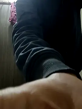 indianguy21 online show from December 2024 05:48:02 PM