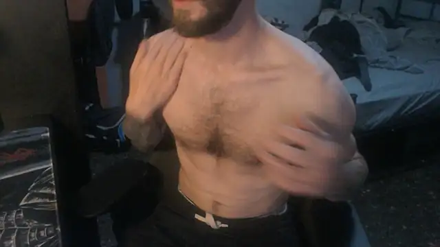 SexxxyLouis online show from May 2026 08:18:01 AM