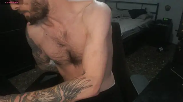 SexxxyLouis online show from December 2025 01:33:02 PM