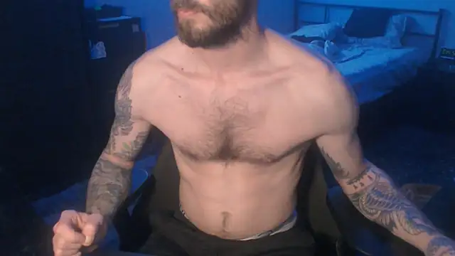 Snapshot of SexxxyLouis chatting on March 2025 08:50:02 PM SexxxyLouis online show from March 2025 08:50:02 PM