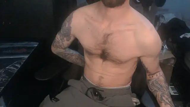 SexxxyLouis online show from May 2026 05:57:02 PM
