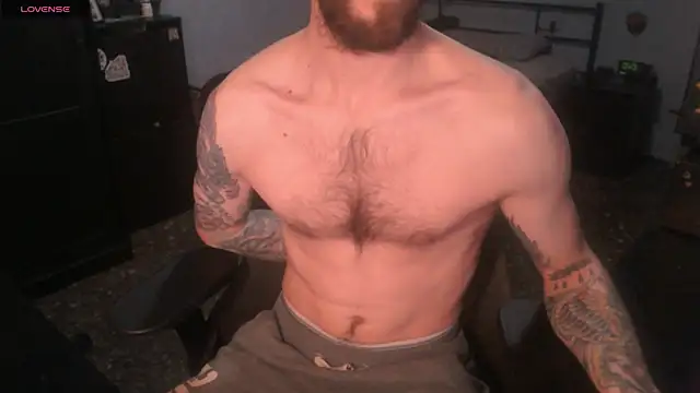 Snapshot of SexxxyLouis chatting on November 2025 09:21:02 AM SexxxyLouis online show from November 2025 09:21:02 AM