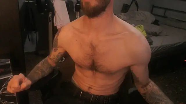 SexxxyLouis online show from April 2026 04:22:01 PM