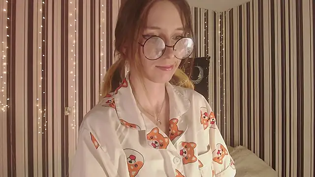  Hanna Moon  online show from September 2025 06:17:01 PM
