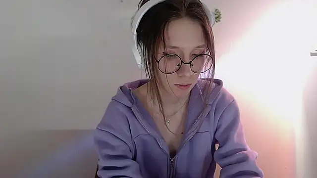 Snapshot of _Hanna_Moon_ chatting on May 2026 01:16:01 PM Hanna Moon online show from May 2026 01:16:01 PM