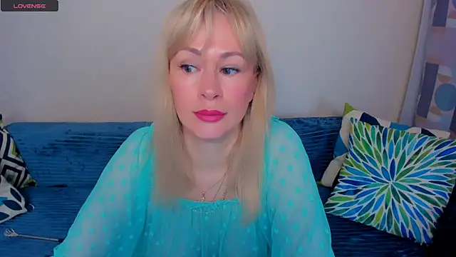 EllenMoore online show from June 2026 03:02:02 AM