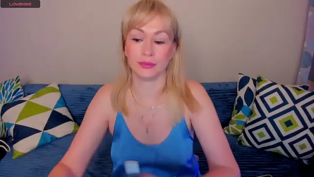 EllenMoore online show from July 2026 03:06:02 AM