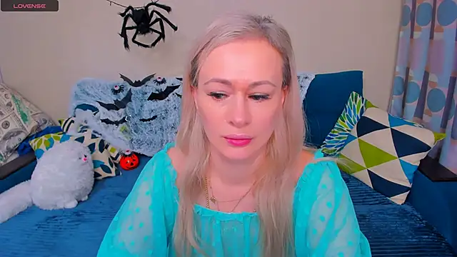 EllenMoore online show from October 2025 03:58:01 AM