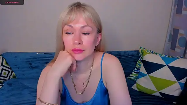 EllenMoore online show from July 2026 03:02:01 AM