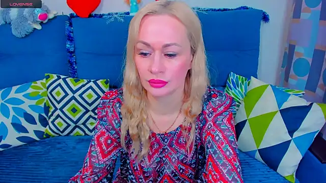 EllenMoore online show from December 2024 03:50:02 AM