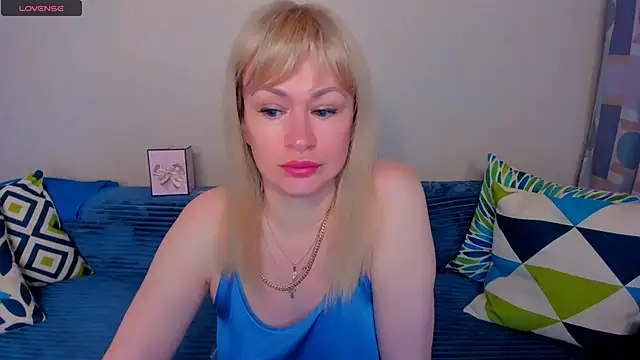EllenMoore online show from June 2026 03:04:01 AM