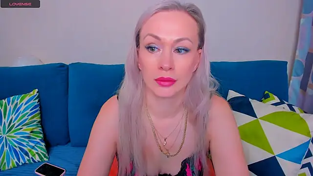 EllenMoore online show from September 2025 03:07:02 AM