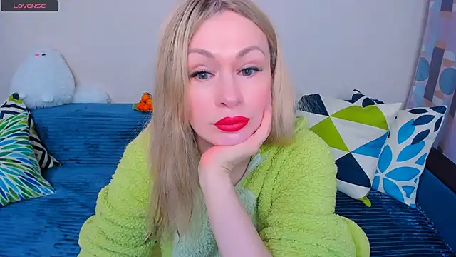 EllenMoore online show from March 2026 03:06:01 AM