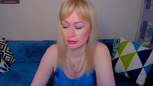 EllenMoore online show from June 2026 03:06:02 AM