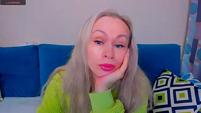 EllenMoore online show from October 2025 03:11:02 AM