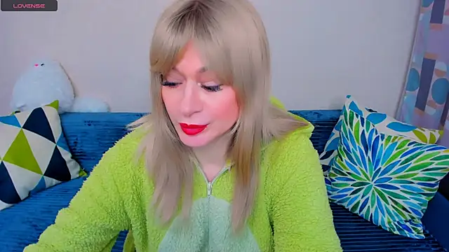 EllenMoore online show from March 2026 03:04:01 AM