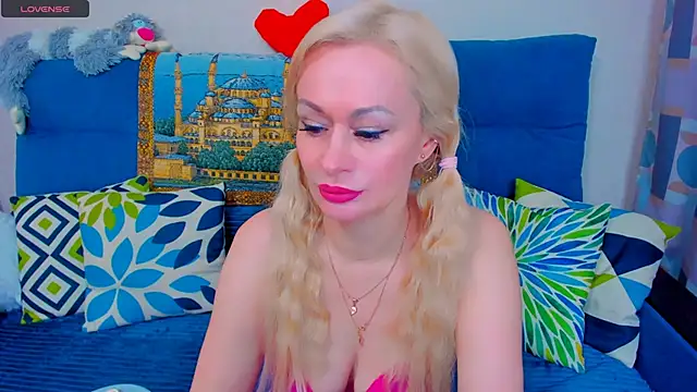 EllenMoore online show from January 2025 05:42:02 AM