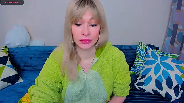 EllenMoore online show from March 2026 03:07:01 AM