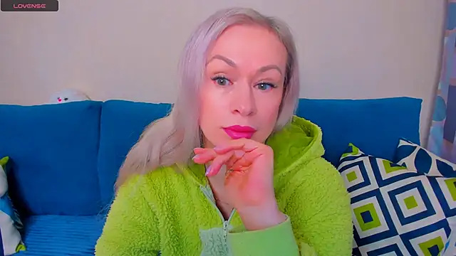 EllenMoore online show from October 2025 03:08:02 AM