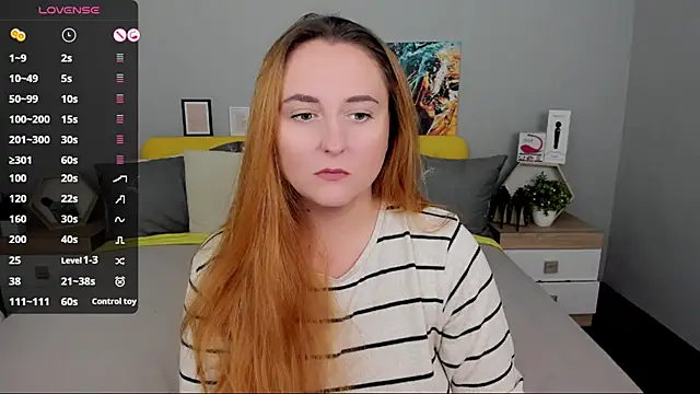 BabeLessi online show from November 2025 06:24:02 PM