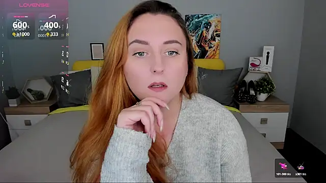 BabeLessi online show from October 2025 06:40:01 PM