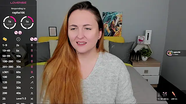 BabeLessi online show from November 2025 06:34:01 PM